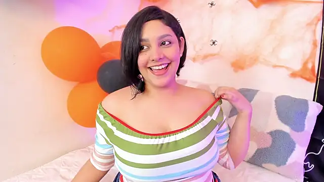 dullce77 online show from October 31, 6:26 pm