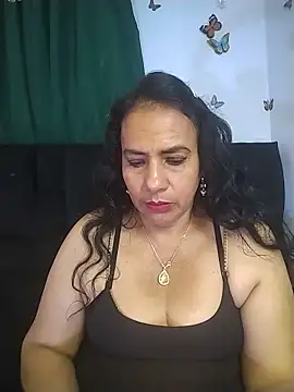 Snapshot of AlexaNovoa_ chatting on May 20, 1:57 am AlexaNovoa online show from May 20, 1:57 am
