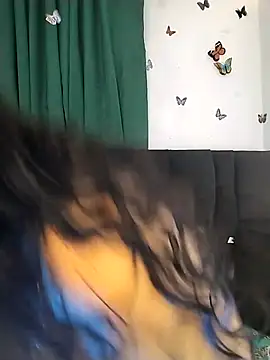 AlexaNovoa  online show from February 13, 1:38 am