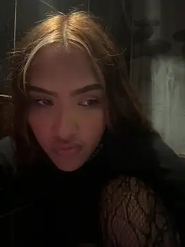 iamsara 21 online show from May 26, 5:05 am
