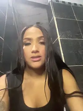 Snapshot of iamsara_21 chatting on February 9, 11:58 pm iamsara 21 online show from February 9, 11:58 pm