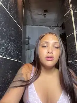 iamsara 21 online show from June 5, 3:11 am