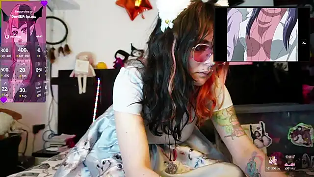 Snapshot of Devil_And_Princess chatting on June 20, 2:16 am Devil And Princess online show from June 20, 2:16 am