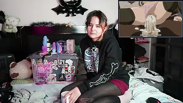 Snapshot of Devil_And_Princess chatting on January 12, 3:24 am Devil And Princess online show from January 12, 3:24 am