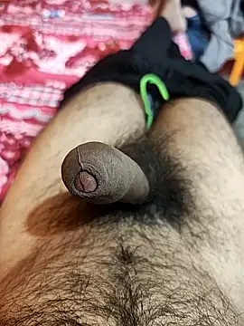 Snapshot of pmr1997 chatting on November 9, 2:04 am pmr1997 online show from November 9, 2:04 am