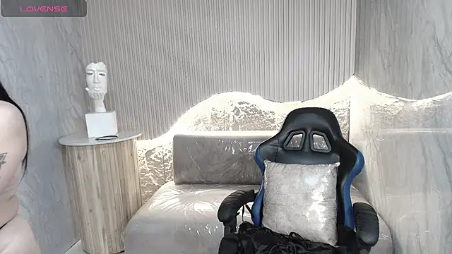 Snapshot of valeria_a1 chatting on July 2, 3:07 am valeria a1 online show from July 2, 3:07 am