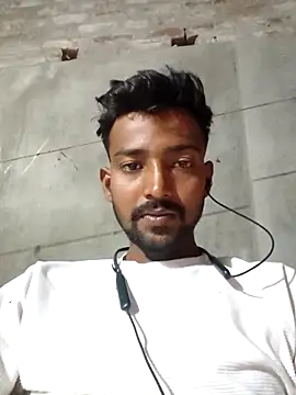 Snapshot of India_HOT23 chatting on May 2, 7:35 am India HOT23 online show from May 2, 7:35 am