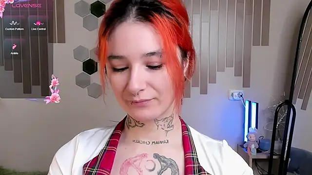 Snapshot of Angel_Monica chatting on October 3, 2:15 am Angel Monica online show from October 3, 2:15 am