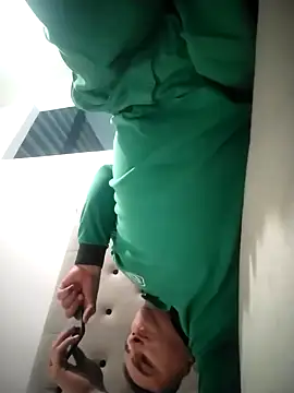 Snapshot of Andy-rtg chatting on November 11, 1:55 am Andy-rtg online show from November 11, 1:55 am