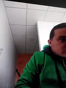 Snapshot of Andy-rtg chatting on October 31, 4:03 pm Andy-rtg online show from October 31, 4:03 pm