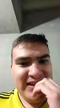 Snapshot of Andy-rtg chatting on March 16, 1:28 am Andy-rtg online show from March 16, 1:28 am