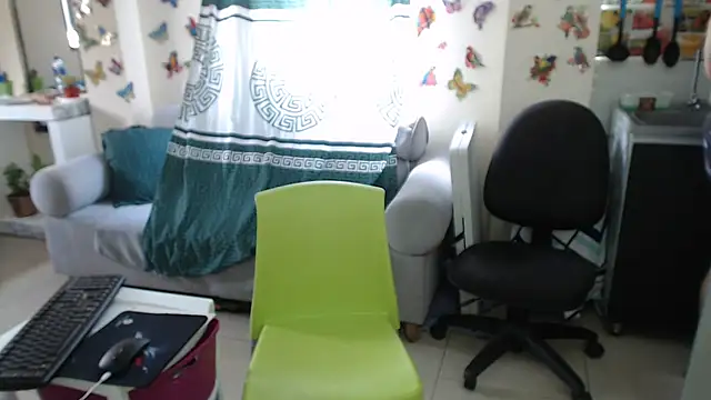 Snapshot of Olgahunder chatting on July 13, 5:34 pm Olgahunder online show from July 13, 5:34 pm