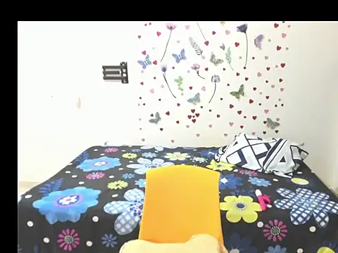 Snapshot of Olgahunder chatting on March 12, 9:24 pm Olgahunder online show from March 12, 9:24 pm