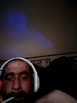 Snapshot of mayg chatting on May 16, 5:06 am mayg online show from May 16, 5:06 am