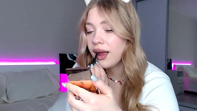 DIANAxxxDIAMOND online show from March 14, 9:57 am