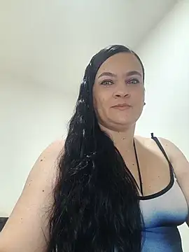Snapshot of megan_milf79 chatting on June 20, 12:59 am megan milf79 online show from June 20, 12:59 am