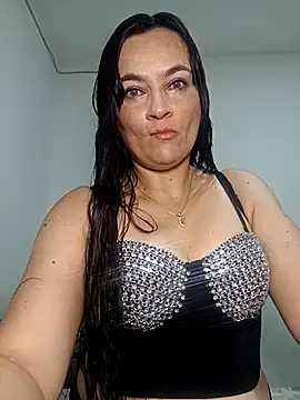 Snapshot of megan_milf79 chatting on November 30, 5:36 pm megan milf79 online show from November 30, 5:36 pm