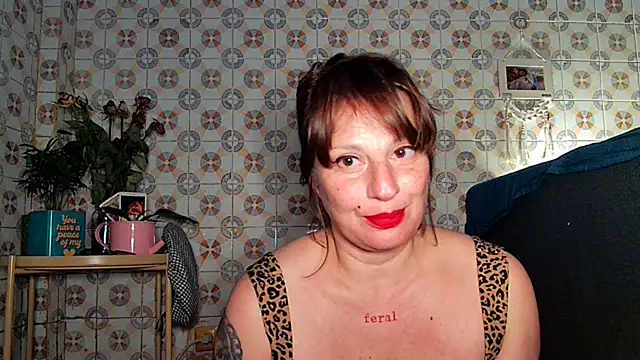 vitoriavaz online show from March 18, 10:48 pm