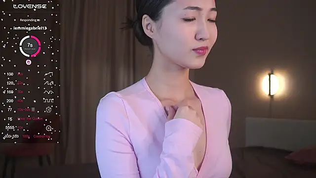 SeulBi online show from April 18, 12:51 pm