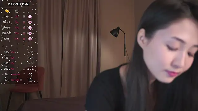 SeulBi online show from April 8, 2:40 pm