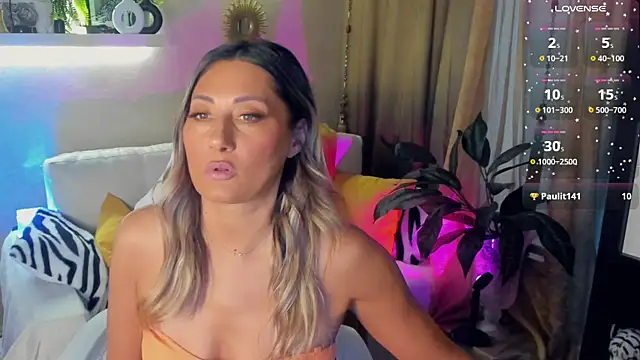 SarahAlluring online show from May 25, 4:17 pm