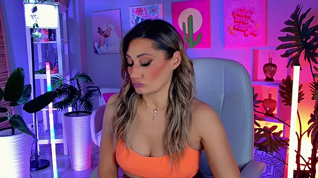 SarahAlluring online show from February 1, 12:03 pm