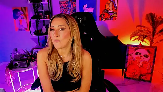 SarahAlluring online show from November 24, 11:54 am