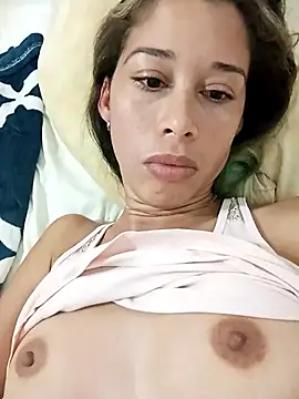 Snapshot of Sexi_girl29 chatting on November 11, 10:21 am Sexi girl29 online show from November 11, 10:21 am