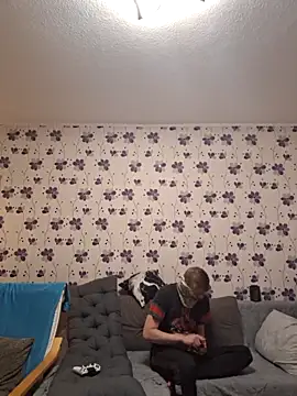 Snapshot of ThePython666 chatting on October 21, 9:25 pm ThePython666 online show from October 21, 9:25 pm