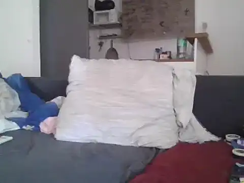 Snapshot of ThePython666 chatting on March 21, 9:01 am ThePython666 online show from March 21, 9:01 am