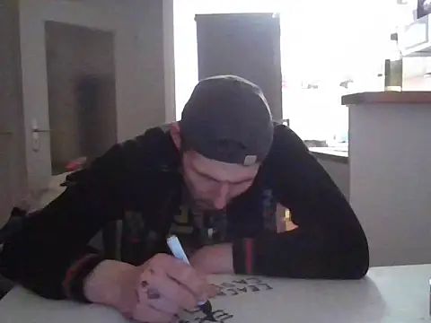 Snapshot of ThePython666 chatting on March 18, 6:28 pm ThePython666 online show from March 18, 6:28 pm