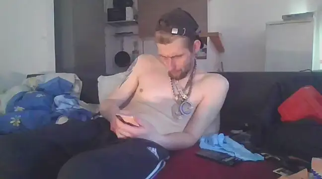 Snapshot of ThePython666 chatting on March 17, 10:49 am ThePython666 online show from March 17, 10:49 am