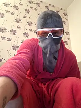 Snapshot of ThePython666 chatting on March 11, 6:52 pm ThePython666 online show from March 11, 6:52 pm