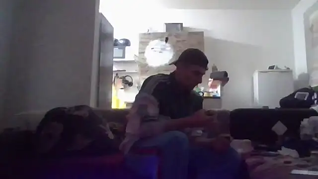 Snapshot of ThePython666 chatting on November 9, 3:49 pm ThePython666 online show from November 9, 3:49 pm