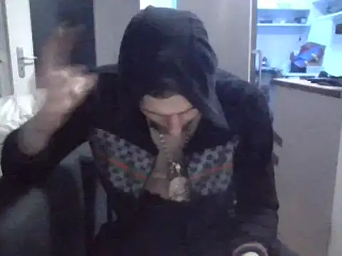 Snapshot of ThePython666 chatting on March 18, 1:24 am ThePython666 online show from March 18, 1:24 am