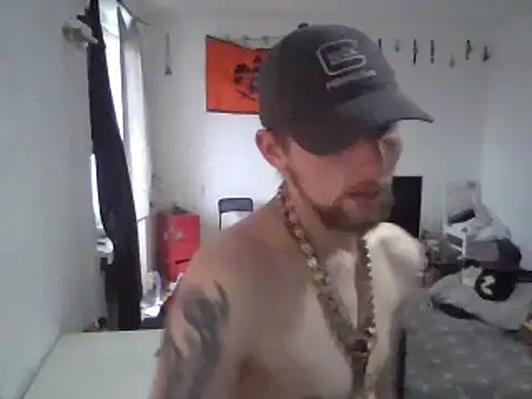 Snapshot of ThePython666 chatting on March 15, 6:36 am ThePython666 online show from March 15, 6:36 am