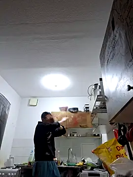 Snapshot of ThePython666 chatting on November 15, 7:12 am ThePython666 online show from November 15, 7:12 am