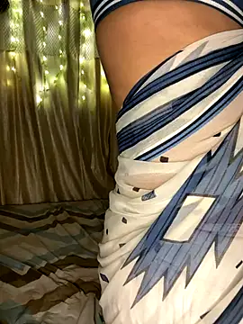 Snapshot of lustyindiancouple chatting on October 7, 3:46 pm lustyindiancouple online show from October 7, 3:46 pm