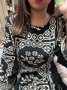 lustyindiancouple online show from February 19, 9:45 pm