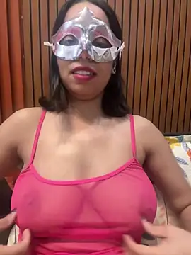 Snapshot of lustyindiancouple chatting on March 21, 6:51 pm lustyindiancouple online show from March 21, 6:51 pm