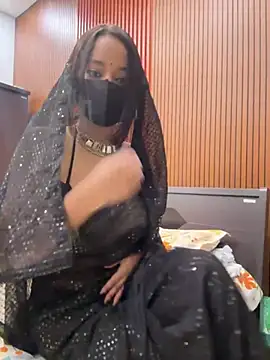 Snapshot of lustyindiancouple chatting on March 20, 9:48 am lustyindiancouple online show from March 20, 9:48 am