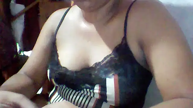 Sydneyputinha online show from February 19, 12:51 am