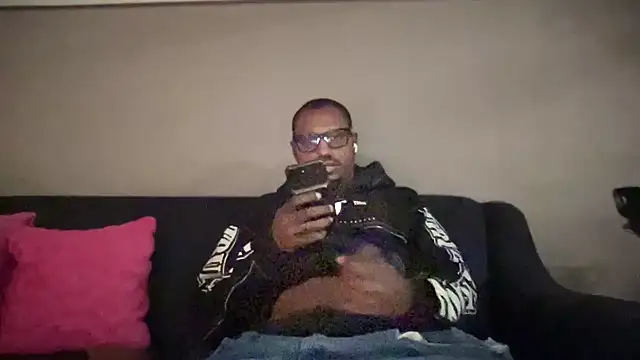 kngkeeem online show from November 17, 8:40 am