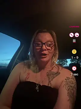 Curvy-Cleo online show from May 21, 8:39 pm