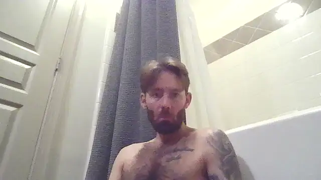 Snapshot of whowantsacreampie chatting on October 19, 9:39 pm whowantsacreampie online show from October 19, 9:39 pm