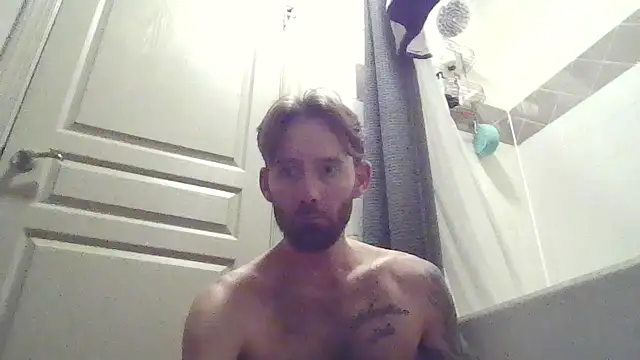 Snapshot of whowantsacreampie chatting on October 17, 12:29 pm whowantsacreampie online show from October 17, 12:29 pm