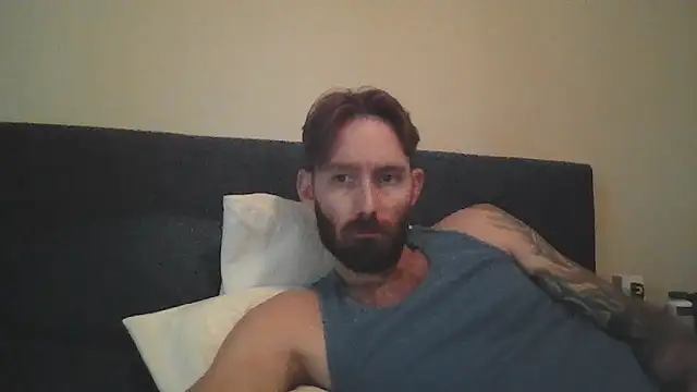 Snapshot of whowantsacreampie chatting on October 1, 12:09 pm whowantsacreampie online show from October 1, 12:09 pm