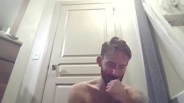 Snapshot of whowantsacreampie chatting on September 21, 11:48 am whowantsacreampie online show from September 21, 11:48 am