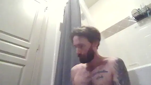 Snapshot of whowantsacreampie chatting on January 12, 1:18 pm whowantsacreampie online show from January 12, 1:18 pm