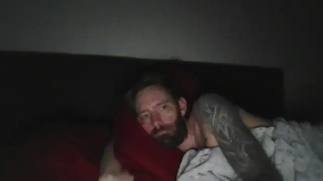 Snapshot of whowantsacreampie chatting on November 8, 6:17 am whowantsacreampie online show from November 8, 6:17 am